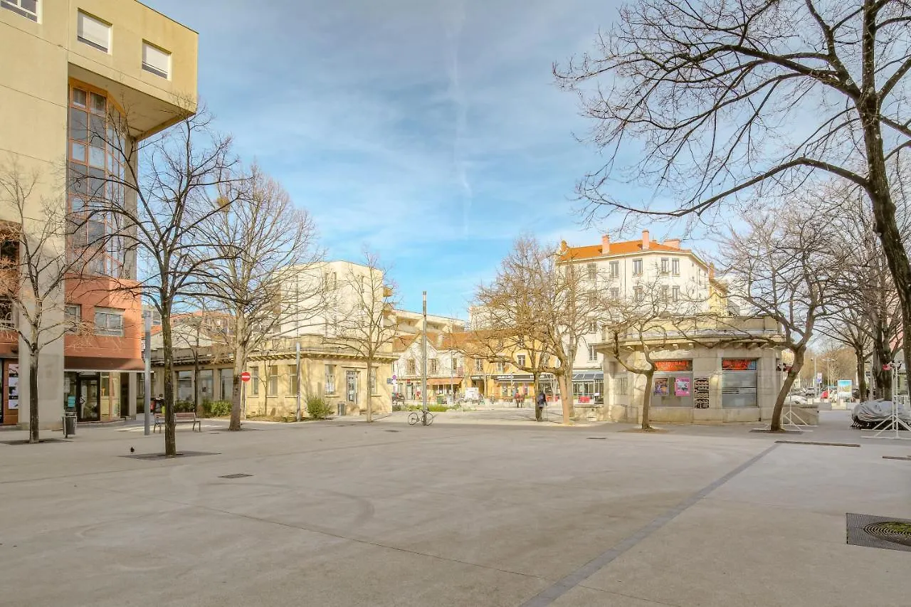 Cosy Ideal Deplacement Pro Wifi Tres Haut Debit Lyon 0*,  France